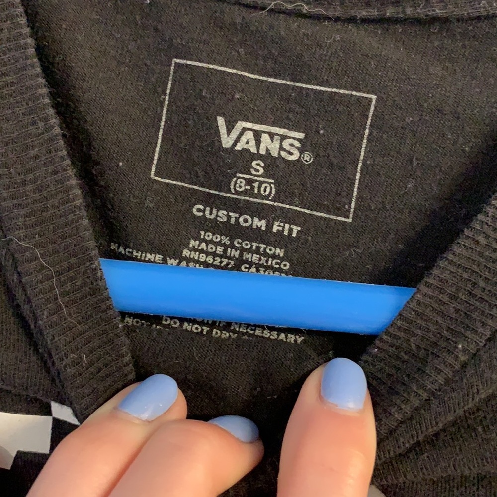 vans top!! - Picture 3 of 3